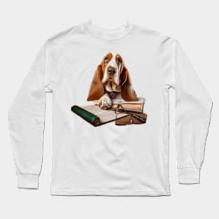 Cute basset hound studying Long Sleeve T-Shirt